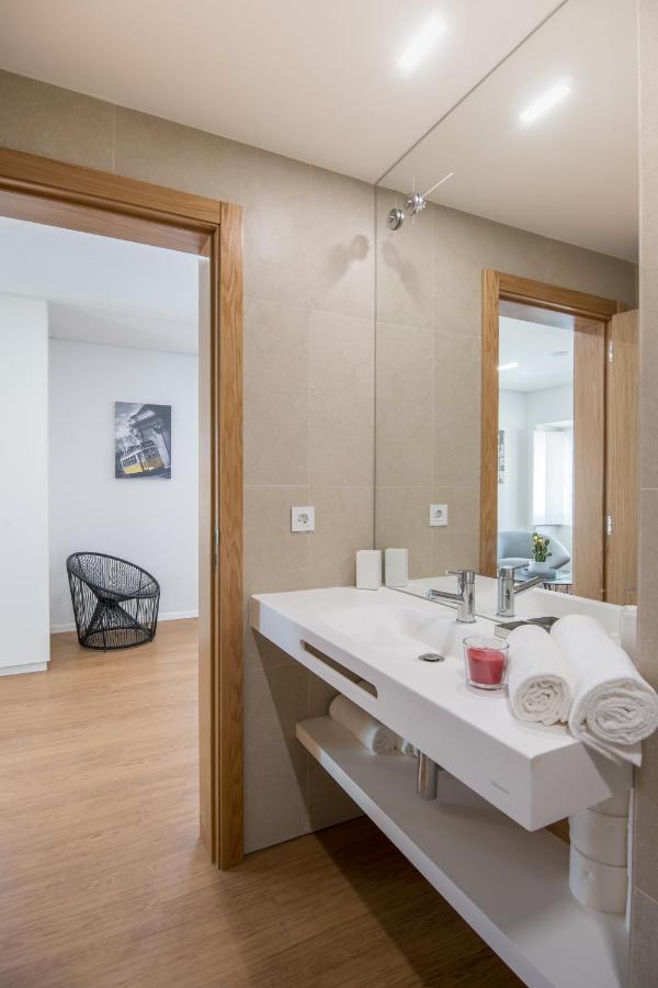 Vista Lisboa Guest Apartments Almada Ngoại thất bức ảnh